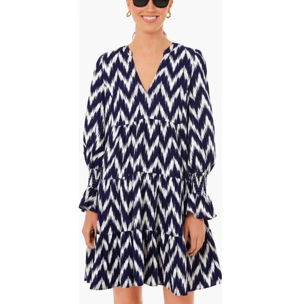 Tuckernuck Pomander Place Kenzo Dress Ikat Chevron Tiered Size S Navy Blue Twee